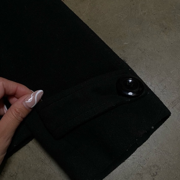 Black coat with button detail - Picture 4 of 7